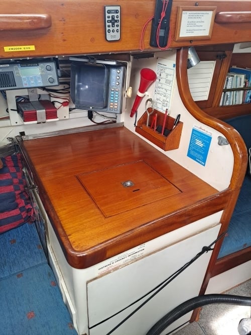 Eos-11