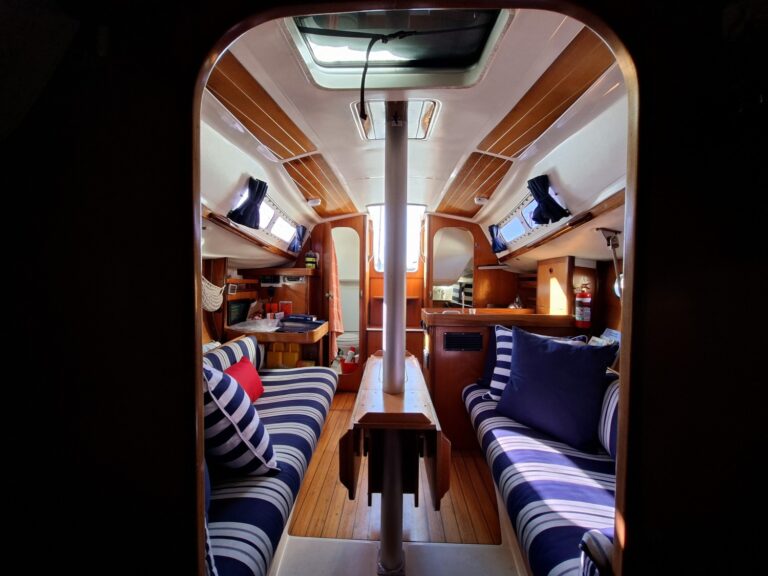 3800-beneteau-first-285-04