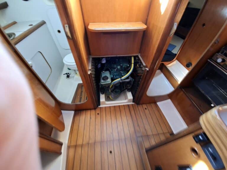3800-beneteau-first-285-07