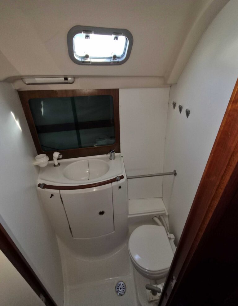 6000-beneteau-381-06