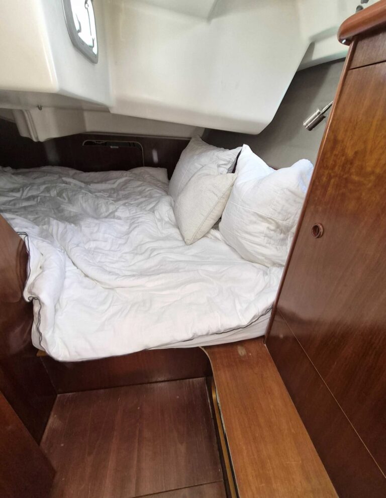 6000-beneteau-381-10