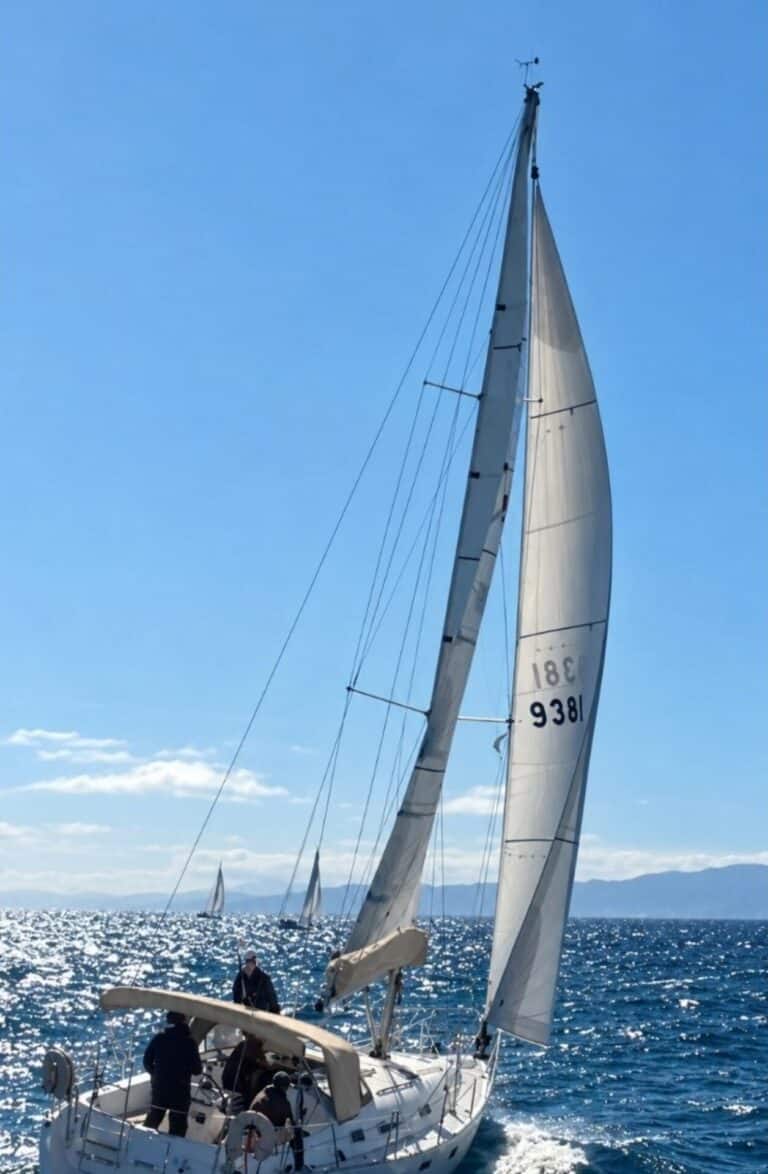 6000-beneteau-381-16