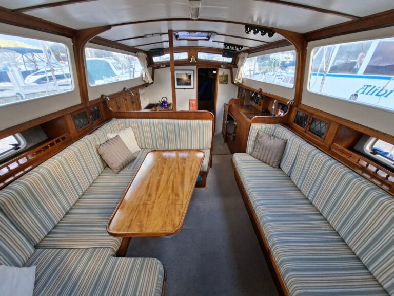 9156-lambert-c10-sloop-02