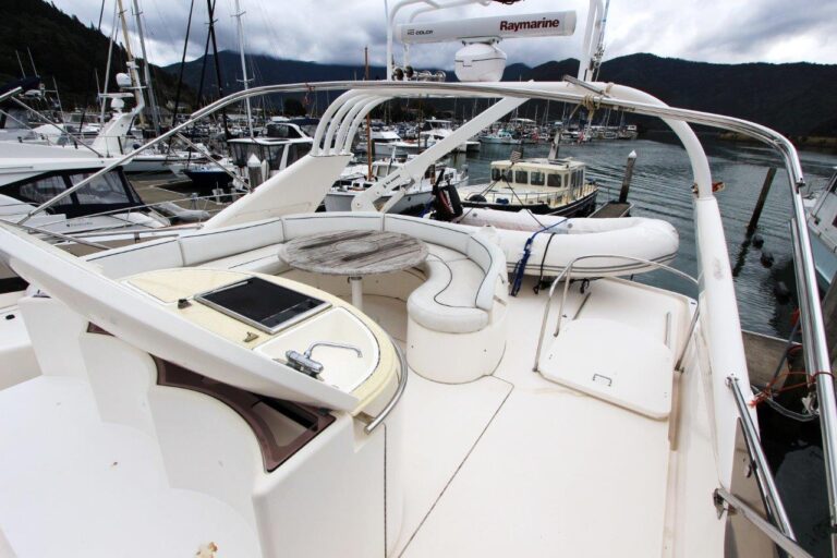 9298-fairline-squadron-20m-06