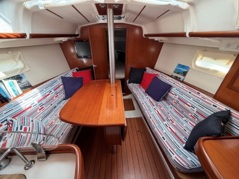 9475-beneteau-323-oceanis-07
