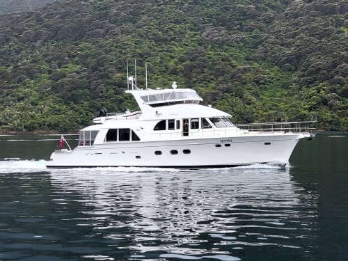 B650-22-4m-cheoy-lee-pilothouse-yacht-fisher-01
