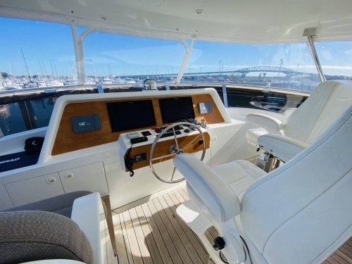 B650-22-4m-cheoy-lee-pilothouse-yacht-fisher-04