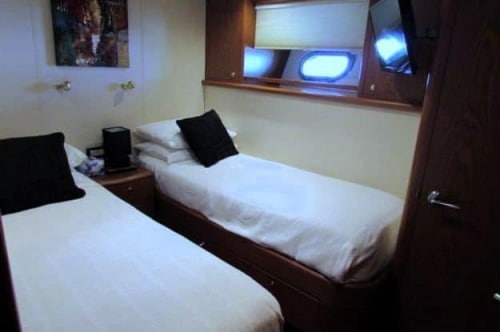 B650-22-4m-cheoy-lee-pilothouse-yacht-fisher-15