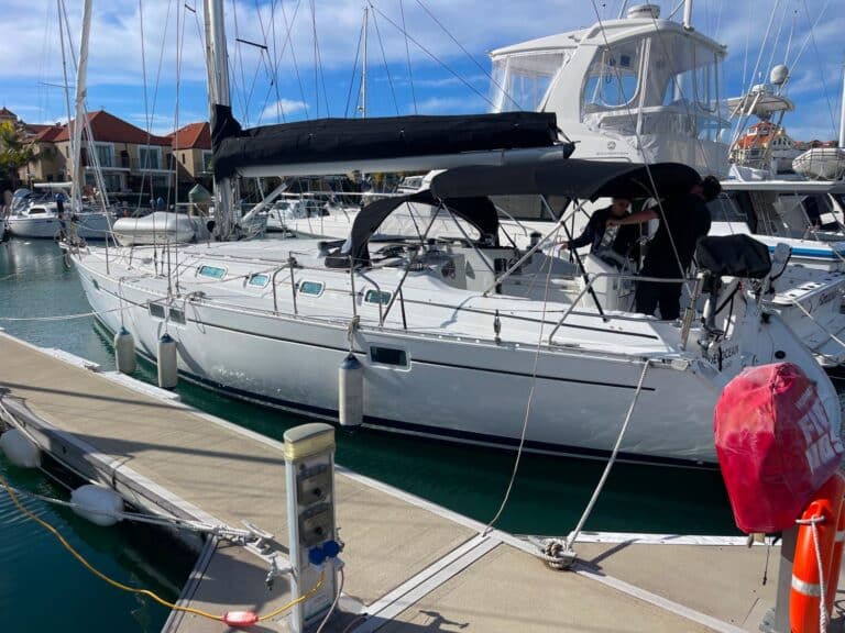 B798-beneteau-445-01