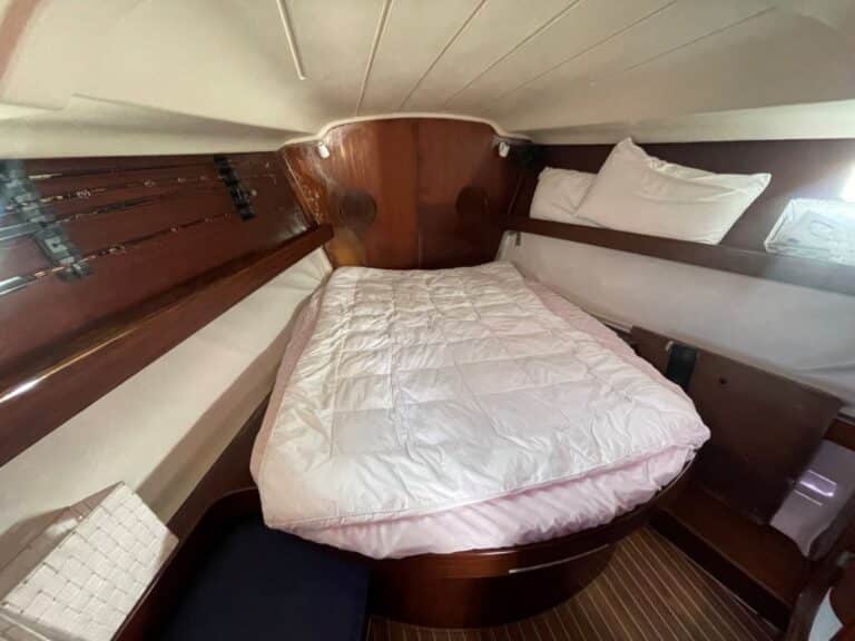 B798-beneteau-445-05