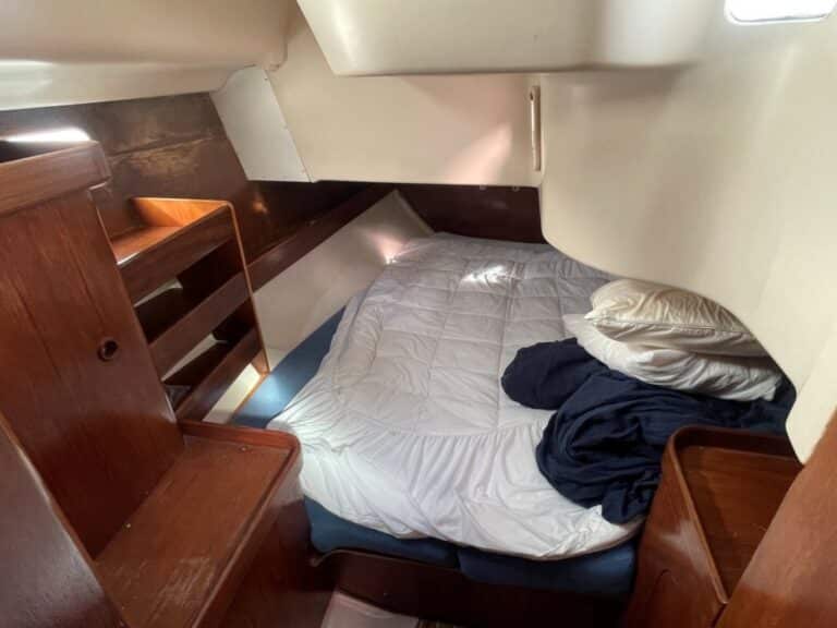 B798-beneteau-445-08