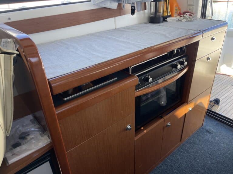 B806-beneteau-antares-30-08