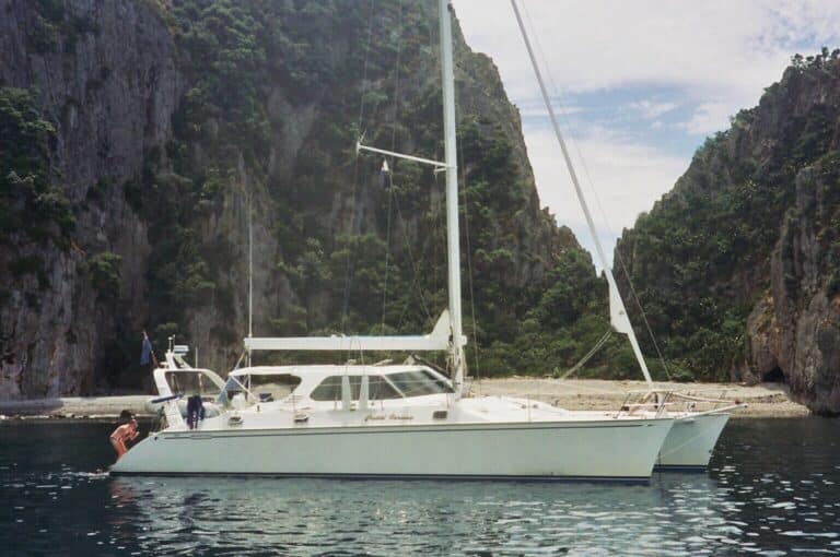 B818-given-1500-sailing-cat-01