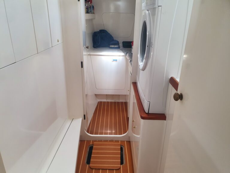 B818-given-1500-sailing-cat-24