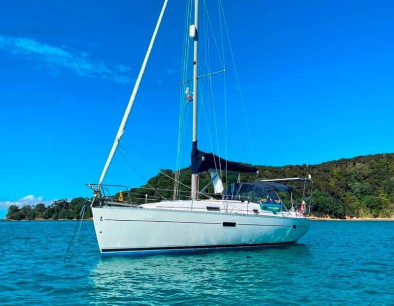 B820-beneteau-oceanis-361-clipper-01