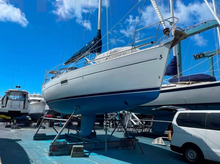 B820-beneteau-oceanis-361-clipper-02