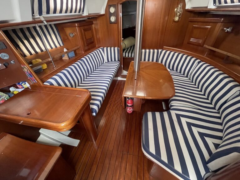 B820-beneteau-oceanis-361-clipper-05