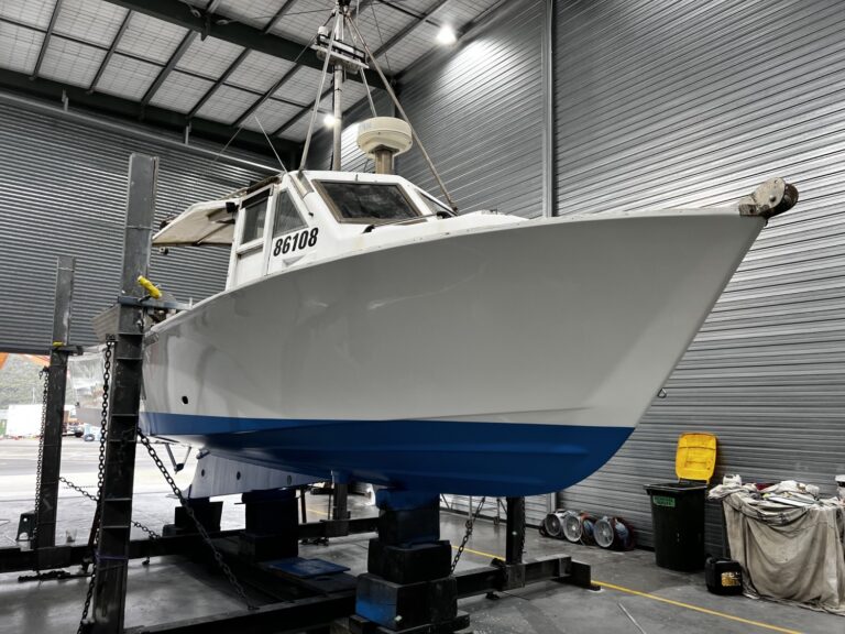 B822-salthouse-crayfishing-boat-surveyed-02