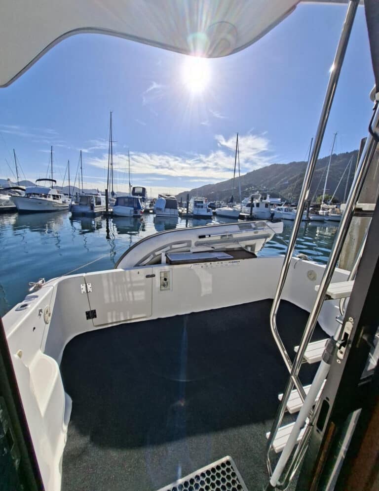 B831-bayliner-3388-12
