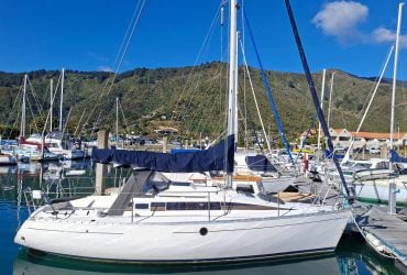 3800-beneteau-first-285-01
